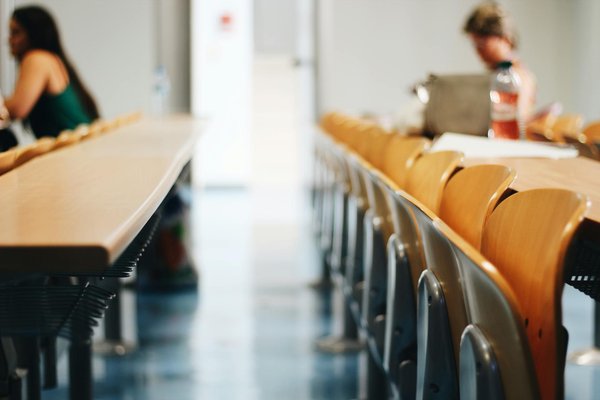 Les Conséquences Légales d'une Fusion-Acquisition sur le Personnel : Ce que Vous Devez Savoir